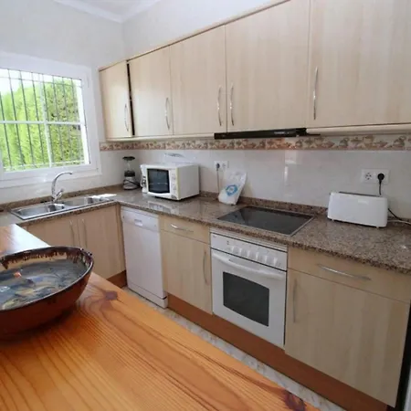 Casa Confortable Cerca De La Playa Con Piscina Privada - Hisp-236-72 Torroella de Montgrí